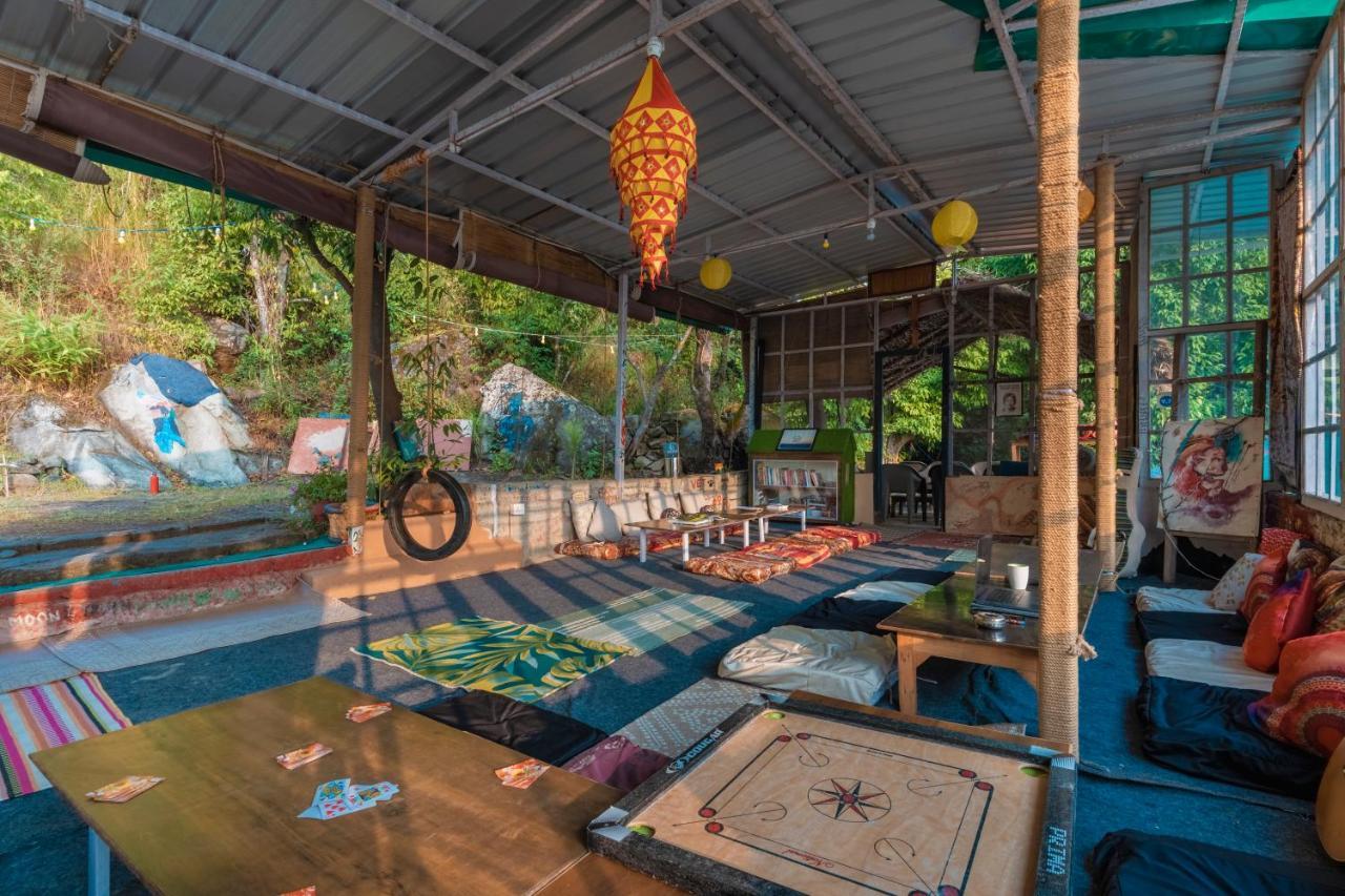 Vista Hostel Jeolikote, Nainital Patwa Dunga Bagian luar foto