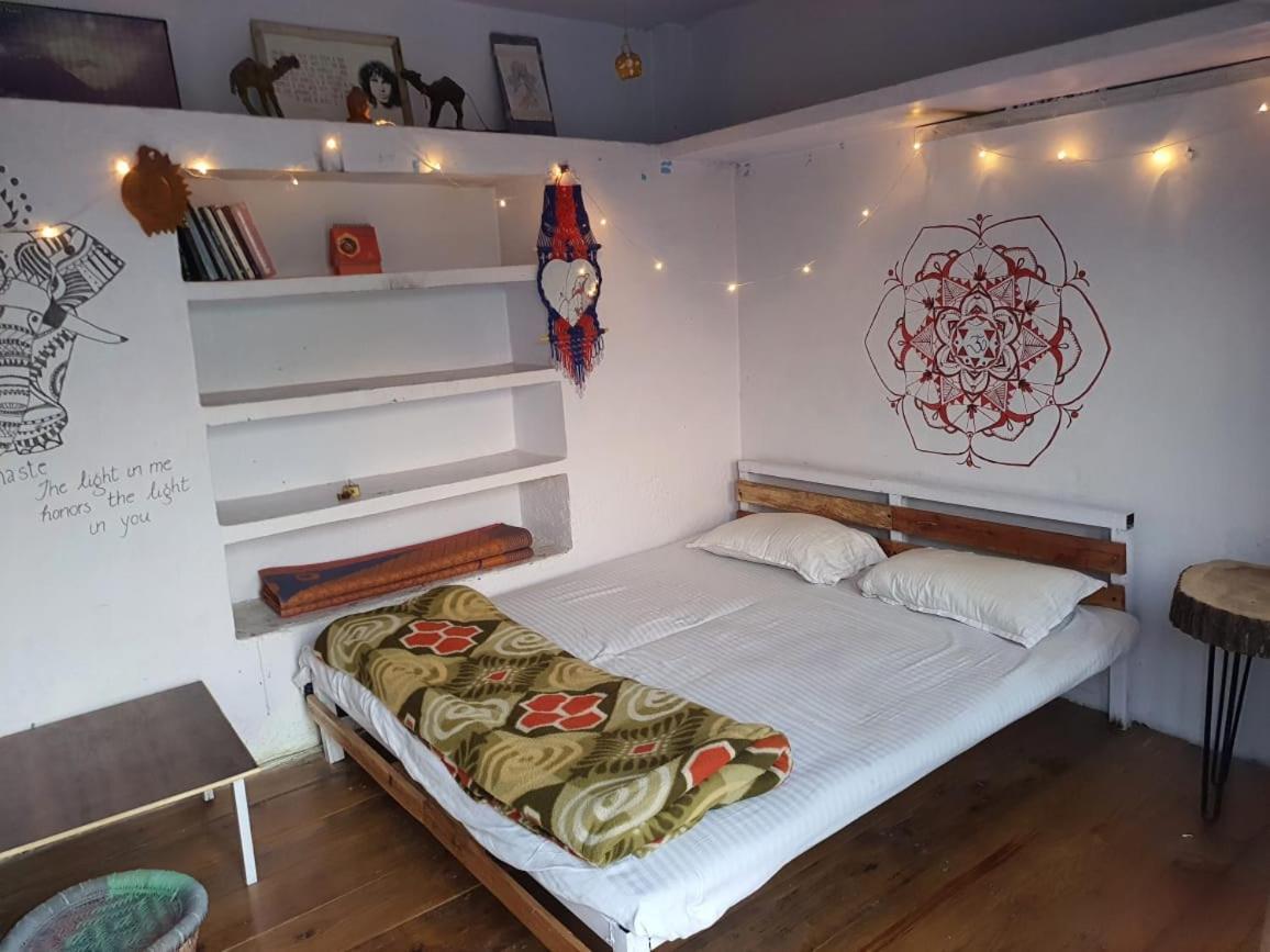 Vista Hostel Jeolikote, Nainital Patwa Dunga Bagian luar foto