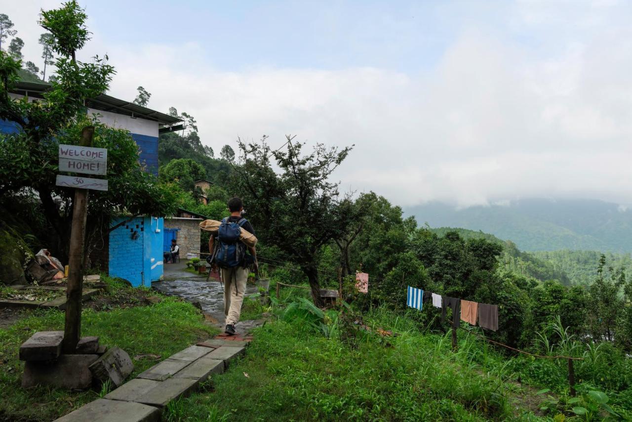 Vista Hostel Jeolikote, Nainital Patwa Dunga Bagian luar foto