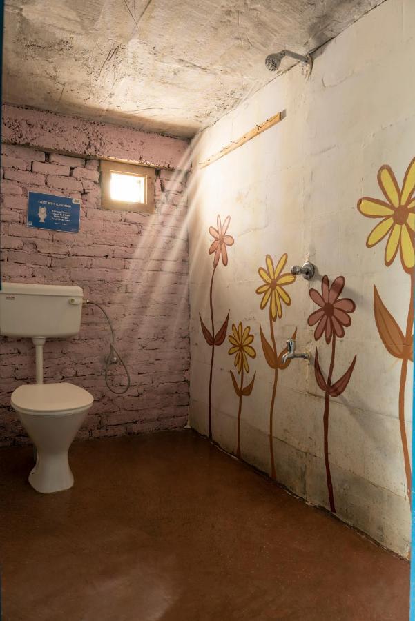 Vista Hostel Jeolikote, Nainital Patwa Dunga Bagian luar foto