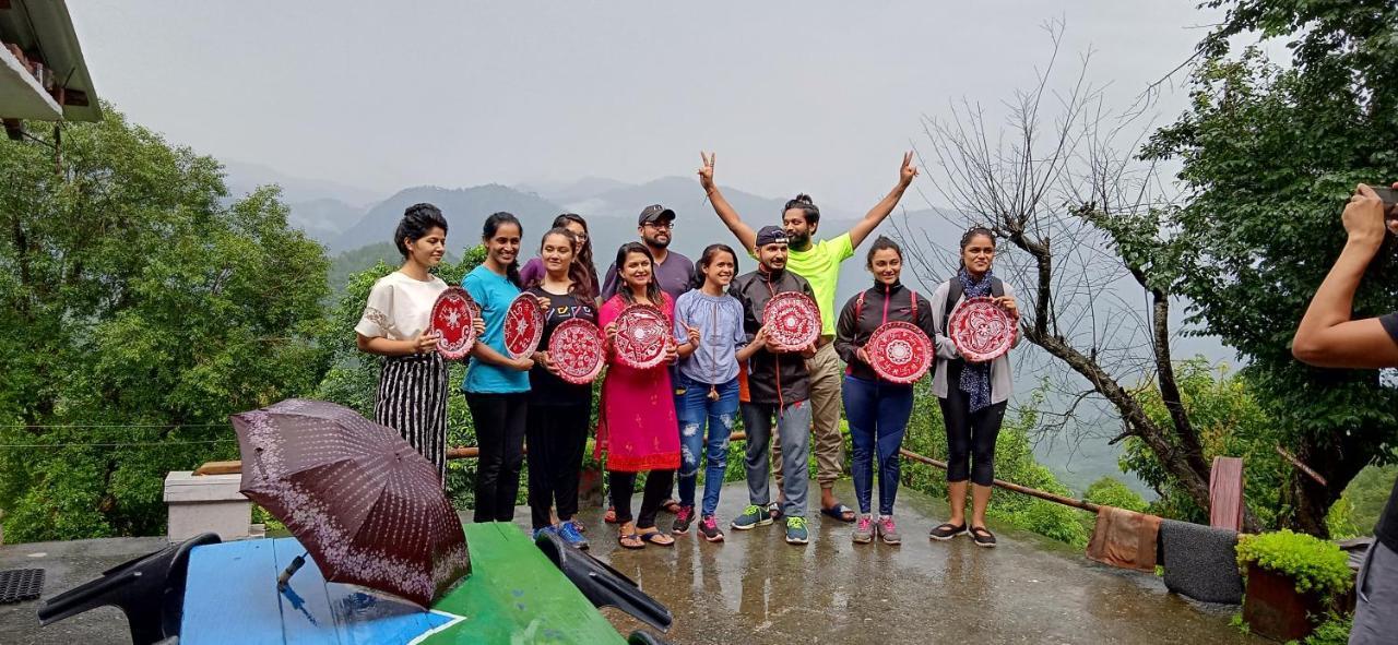 Vista Hostel Jeolikote, Nainital Patwa Dunga Bagian luar foto